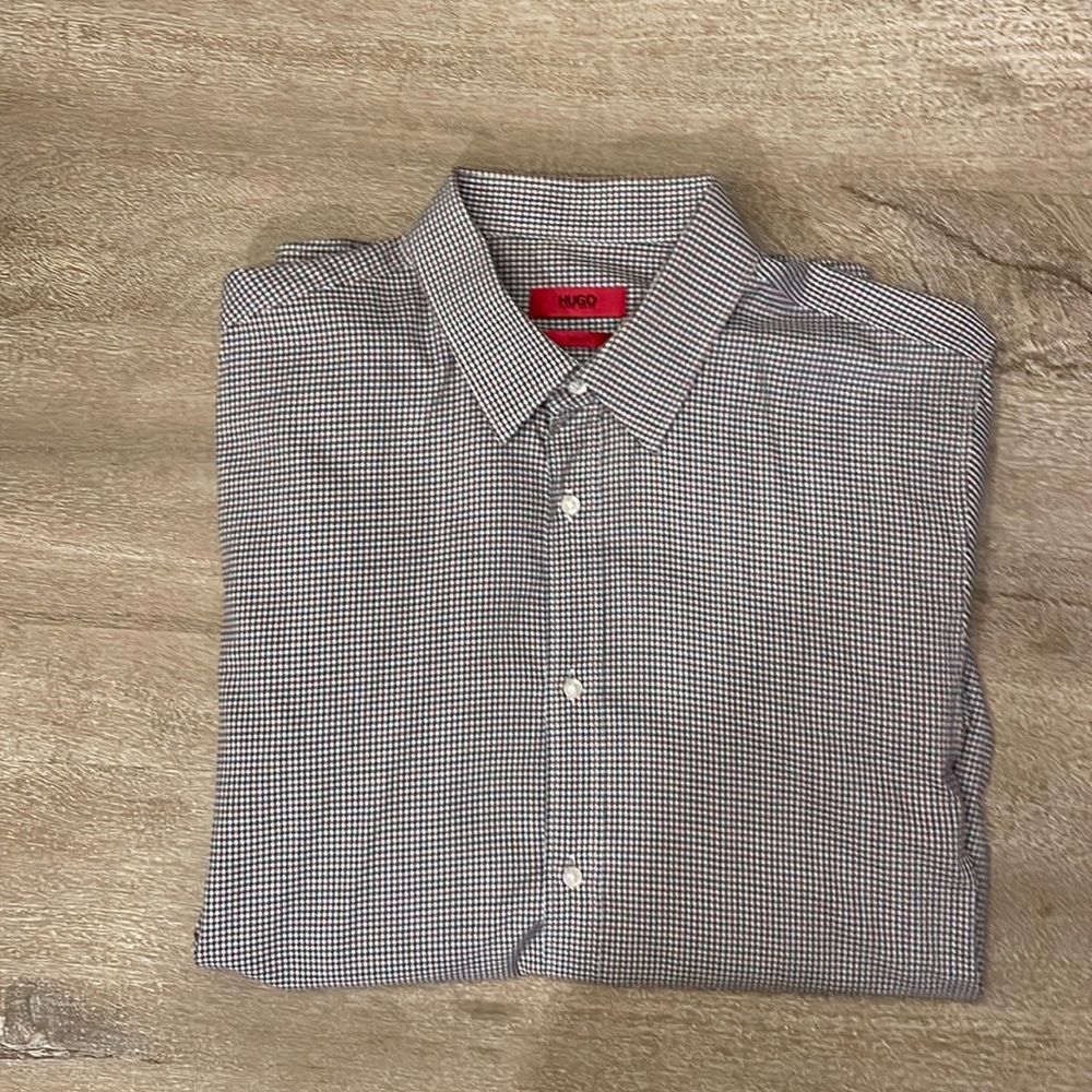 Men’s Hugo Boss long sleeve button down shirts size medium